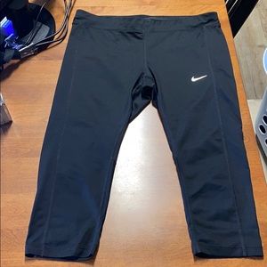 Nike Crop Leggings
